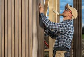 Best Engineered Wood Siding  in New Middletown, OH